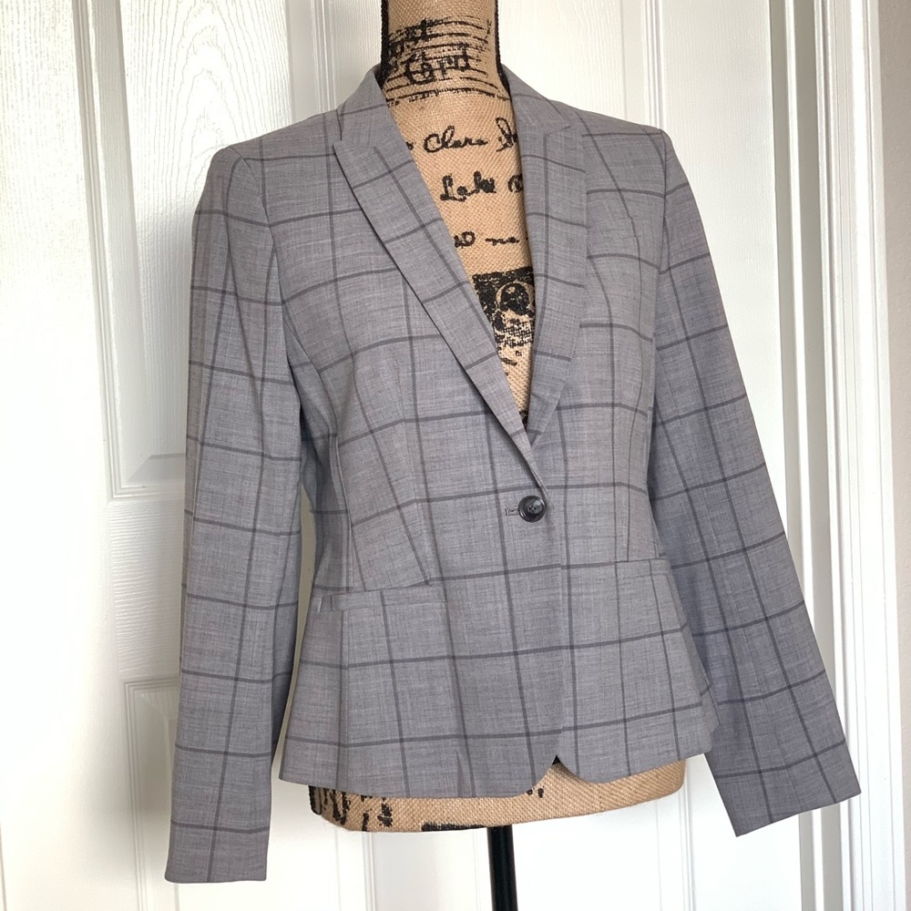 Banana Republic Suit & Pant Combo